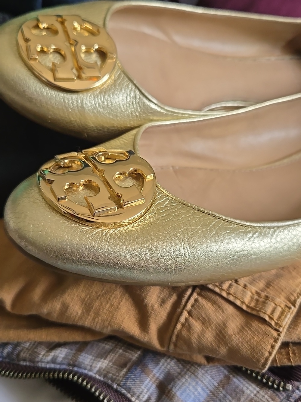 Tory Burch Metallic Gold Leather Ballet Flats with Logo Medallion - Picture 8 of 8